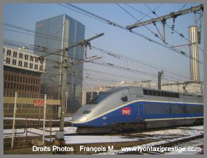 Gares TGV de Lyon Part-Dieu, de Perrache et de Lyon Saint Exupéry
