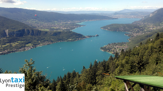 Lac d4annecy depuis le Col de la Forclaz