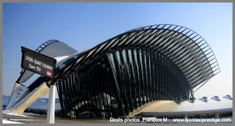 Aéroport Lyon Saint Exupéry et Lyon Bron